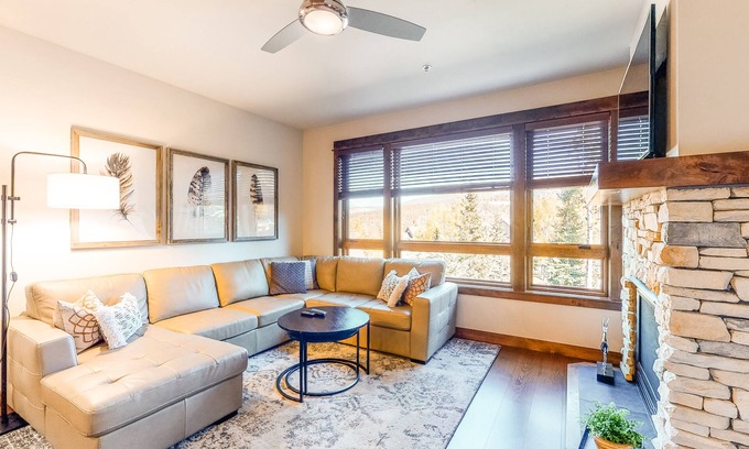 Four O'Clock Condo | Beautiful ski-in/ski-out villa with shared game room, hot tub, pool, & gym