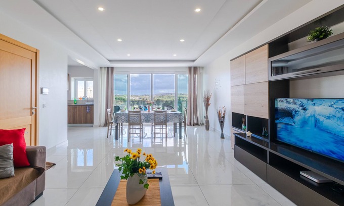 St. Paul's Bay Apartment | Beautiful Spacious and Bright 3 Bedroom 2 Bathroom Apartment 7
