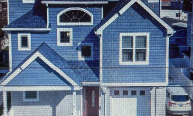 Green Creek House | Beautiful, spacious 4 BR, 3.5 bath house located in the heart of North Wildwood