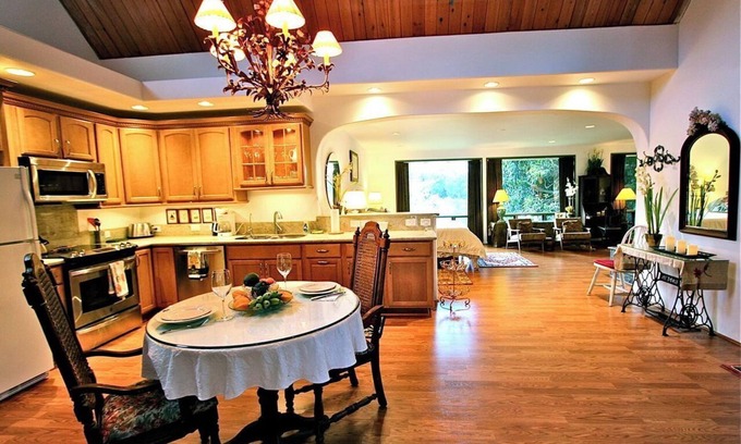 Pupukea Cottage | Beautiful Spacious Cottage on 1.5 Acre of Lush, Gated Property. 30 Day Minimum.