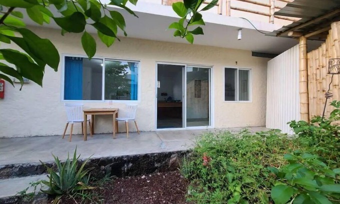 Bahia de la Academia Apartment | Beautiful spacious apartment on the way to tortuga bay