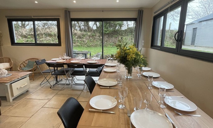 Trelevern House | Beautiful stone farmhouse for 20 people with heated swimming pool
