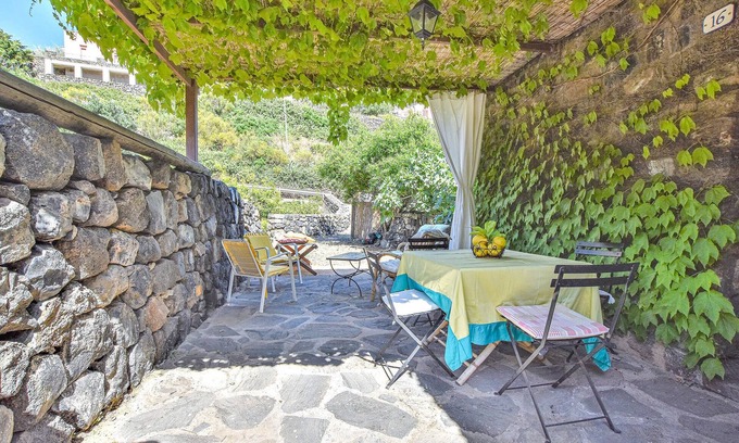 Kamma House | Beautiful stone house on the volcanic island of Pantelleria.