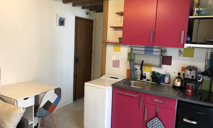 13th Arrondissement Apartment | Beautiful studio, 1 or 2 people