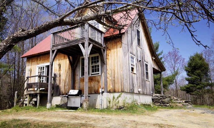 Washington House | Beautiful Timber Frame Home in the Berkshires /Available for Long Term