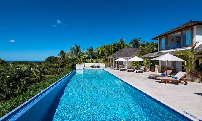 Merlin Bay Villa | Beautiful Tom Tom Luxury villa
