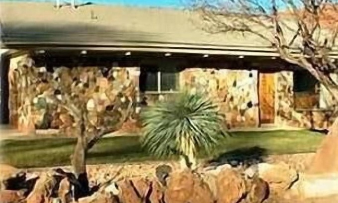 Kanab House | Beautiful unique Home away from home!