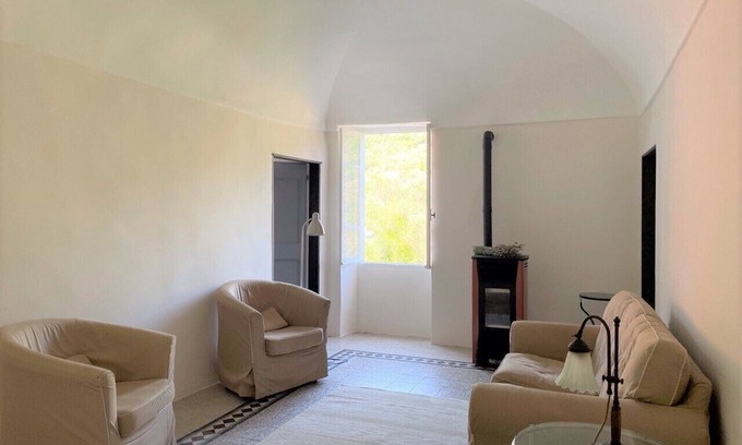 Vasia Apartment | Beautiful vacation apartment with terrace and garden - La Dolce Vita -