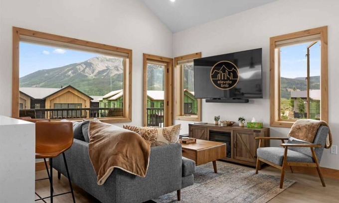 Crested Butte House | Beautiful Views- Great Location