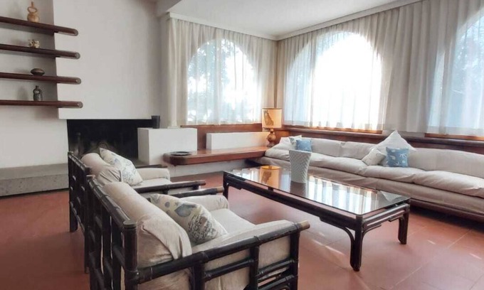 Forte dei Marmi Villa | Beautiful villa with park 900 meters from the sea!