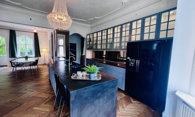 Bronshoj Apartment | Beautiful Villa Apartment near City Center!
