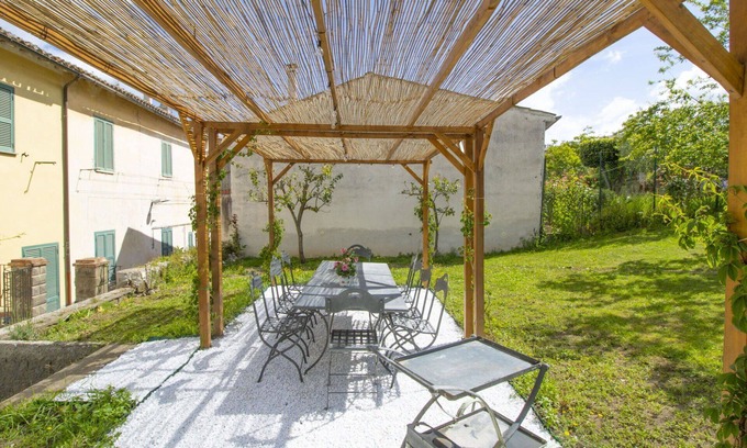 Capodimonte House | Beautiful villa for 12 people with WIFI, A/C, TV, terrace and pets allowed