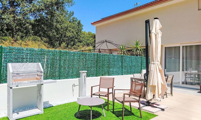 Villanova d'Albenga House | Beautiful villa for 4 guests with A/C, WIFI, TV, patio, pets allowed and parking