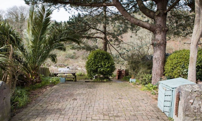 Pentewan House | Beautiful villa for 6 people with TV and parking