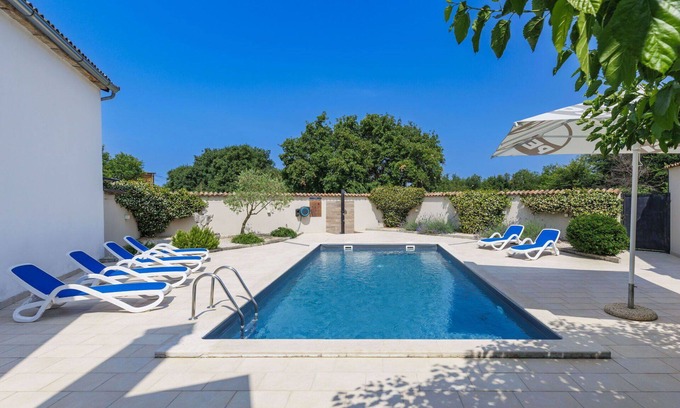 Nova Vas House | Beautiful villa for 8 guests with private pool, A/C, WIFI, TV, terrace and parking