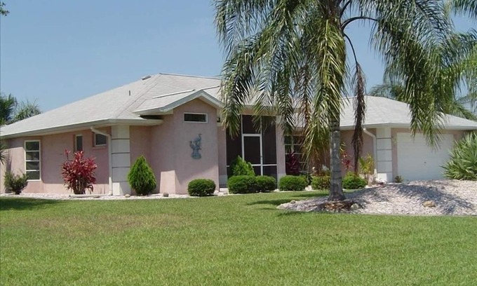 Broadmoor Villa | Beautiful Villa that's highly rated