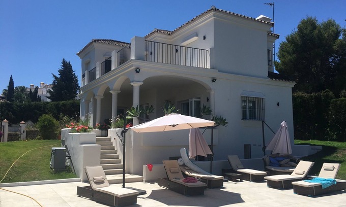 Nueva Andalucia Villa | Beautiful Villa with heated pool very near Puerto Banus