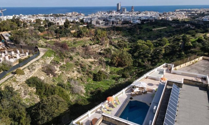 St. Andrew's Villa | Beautiful Villa with Breathtaking Views in Swieqi