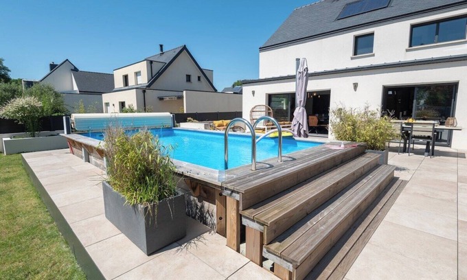 Ploemeur Villa | Beautiful villa with pool, 10 minutes from the beach by Groom*