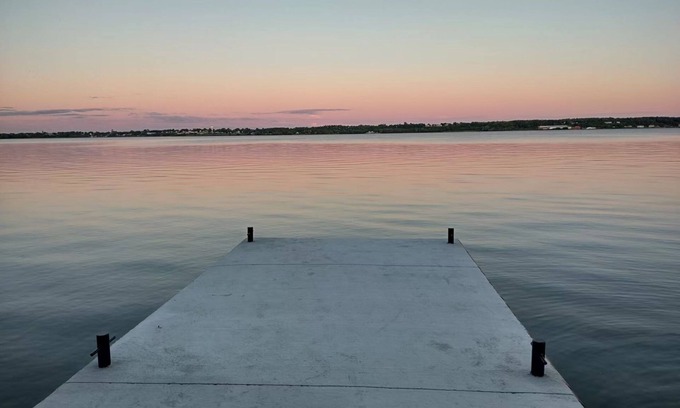 Augusta House | Beautiful Waterfront Home on St. Lawrence River