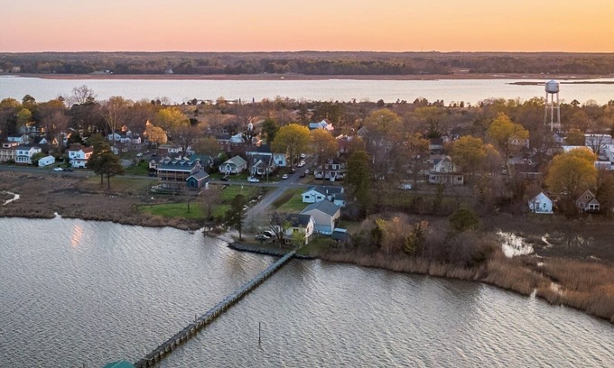 Mattaponi House | Beautiful Waterfront Home Near Many Local Attractions!