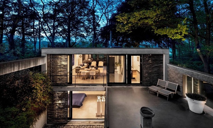 Den Hout House | Beautiful wellness villa in nature on the Bergvliet estate with unique architecture, with a golf course in front of the door