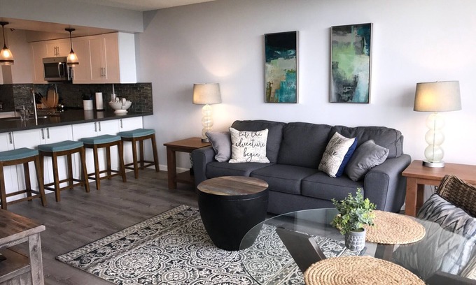 Makaha Valley Condo | Beautifully Furnished, New Renovation, A/C, Mtn/Ocean View, beach/golf/hiking!