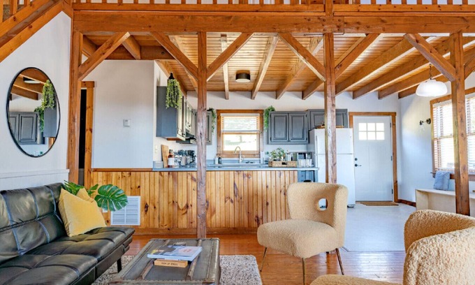 Oliverea Cottage | Beautifully Located, Modern Cottage in Catskills