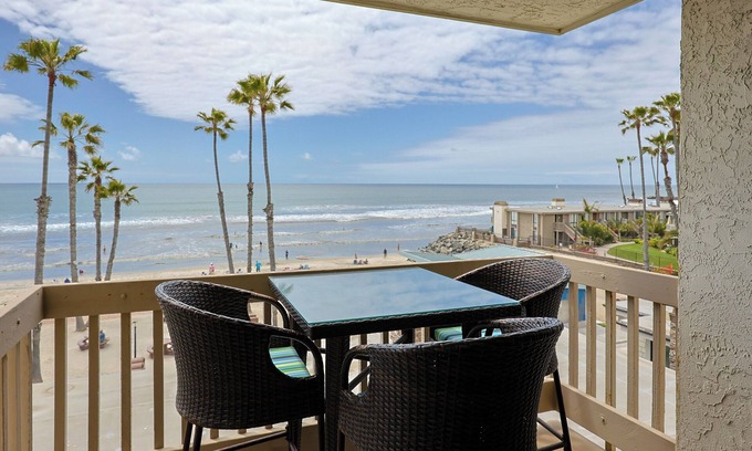 Townsite Condo | Beautifully remodeled two bedroom with panoramic ocean views!