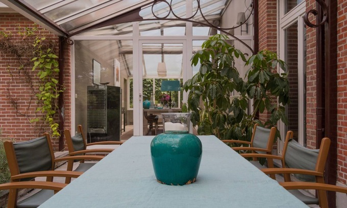 Bevel Villa | Beautifully Renovated Villa From 1925, Fully