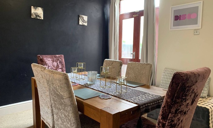 Levenshulme House | Beautifully Styled 2BR Home with Garden