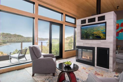 Sylvan Shores Resort | Beaver Lakefront Cabins - Couples Only Getaways