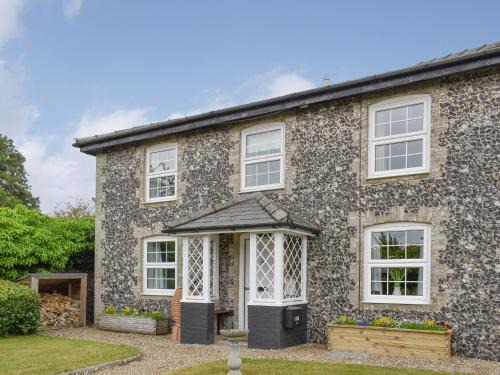 Beck Row House | Beck Cottage