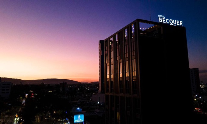 Chapalita Hotel | Becquer Hotel Guadalajara