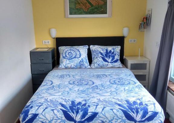 Nieuw-West Bed & Breakfast | Bed and Breakfast Amsterdam Holy Dove