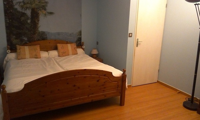 Poissy House | Bed and Breakfast in Eco House
