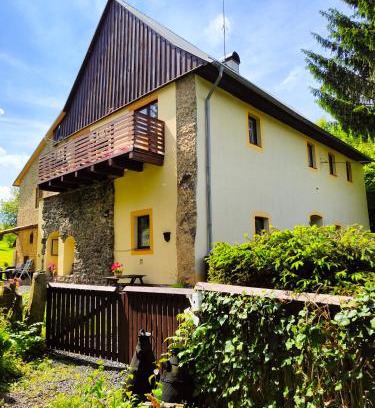 Velka Bukovina Bed & Breakfast | Bed and Breakfast Tvrz