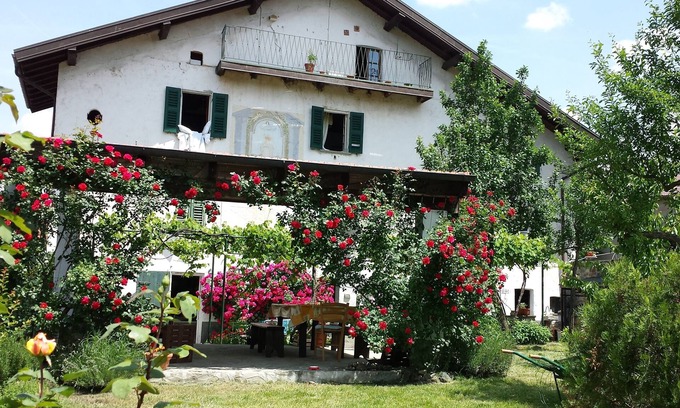 Mioglia Bed & Breakfast | Bed and rich breakfast in an ancient house