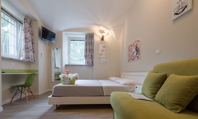 Quartiere XV Della Vittoria House | Bed&BikeRome Rooms