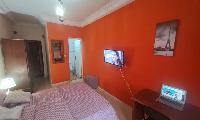 Dakar-Plateau Bed & Breakfast | Bedroom Dakar center