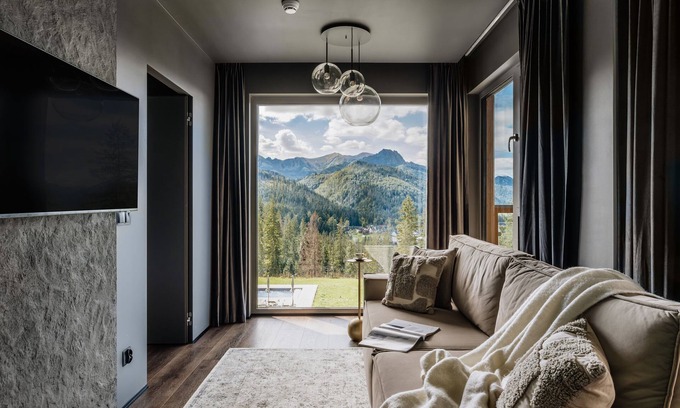 Zakopane Apartment | Bedroom with Stunning Mountain Views