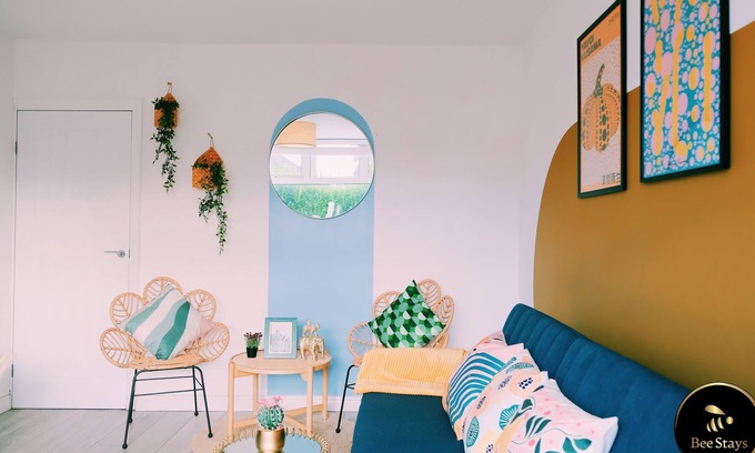 Manchester House | Bee Stays- Caldecott House