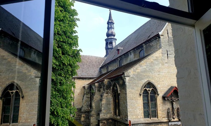 Tongeren House | Begijnhof kamer Kerkzicht