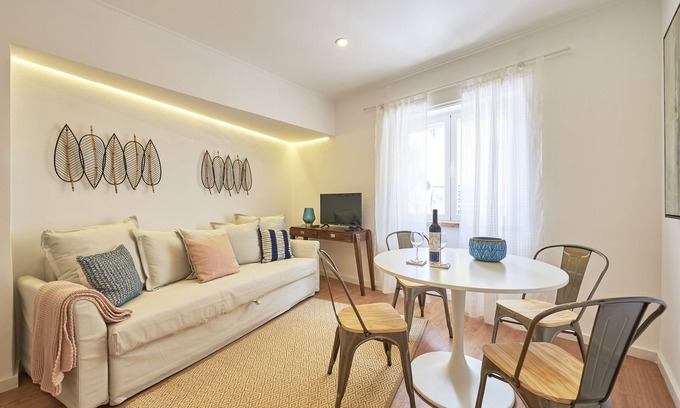 Belem Apartment | Belém Light Filled Apartment, by TimeCooler