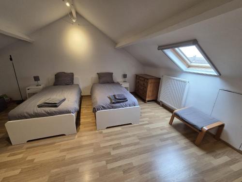 Gosselies Apartment | Bel-étage cosy 2 chambres proche Charleroi-Airport