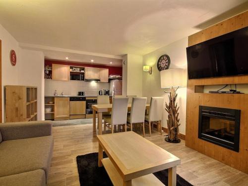 Belle Plagne Apartment | Bel appart PMR avec piscine et spa, 6 pers, au pied des pistes - FR-1-455-234