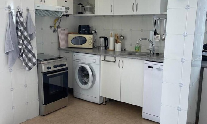 Vila Real Santo Antonio Apartment | Bel Appartement Ensoleillé Toute L'année à 300 m de la Plage