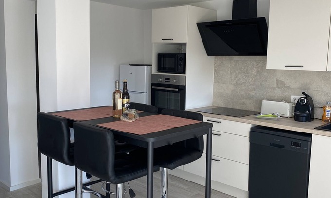 Calcatoggio Apartment | Bel Appartement F2 Pieds Dans L'eau
