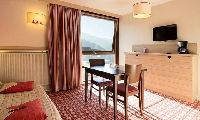 Orcieres-Merlette Apartment | Belambra Club Le Roc Blanc* - Classic 1 bedroom apartment for 5 people with stunning views