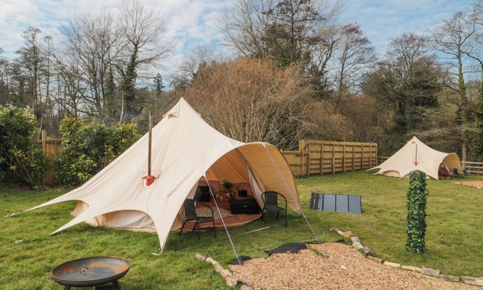 Camerton Cottage | BELL TENT 2, pet friendly, character holiday cottage in Timsbury